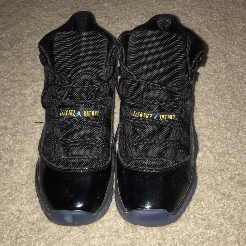 Air jordan 11s Gamma Blue Size 7 BOYS/ SZ 9 WOMAN